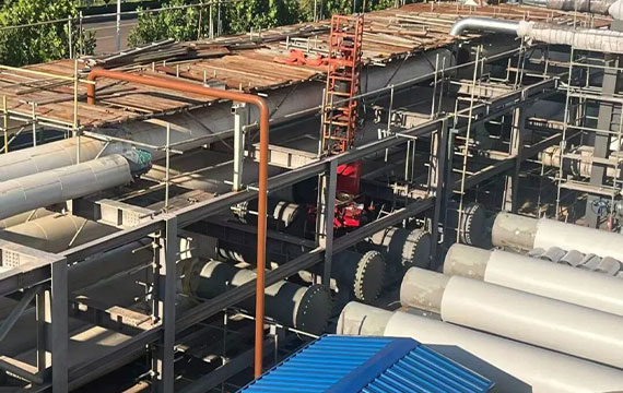 Executing non-stop pipeline plugging for the oil and gas industry, allowing continuous flow through a bypass during critical repairs.