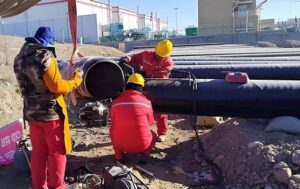 Our pipeline construction team and equipment mobilized at the Ulanqab project site, showcasing early-stage project preparation and organization for the DN500 natural gas pipeline installation.