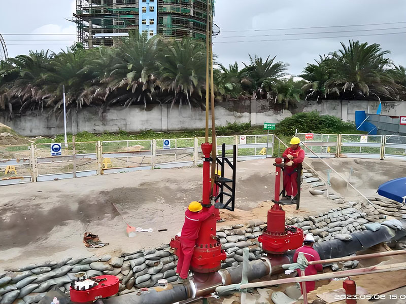 Pipeline Bypass Installation Preparation for Natural Gas Pipeline Relocation Preparation for pipeline bypass installation after hot tapping on DN400 natural gas pipeline (highway expansion relocation project, 2023)